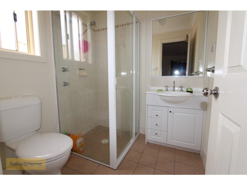 16 Jarrah Court, Kelso NSW 2795