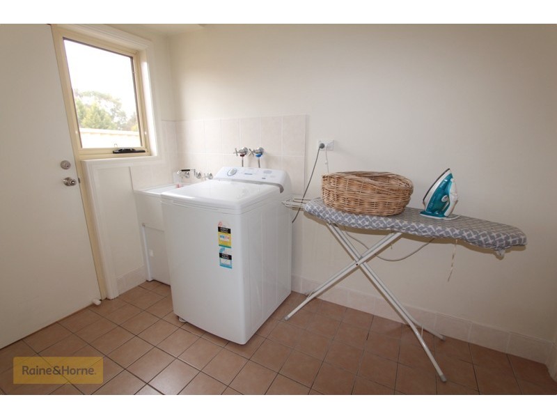 16 Jarrah Court, Kelso NSW 2795