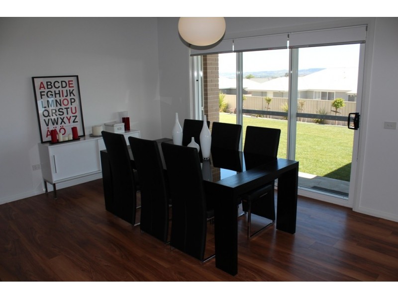 38 Cheviot Drive, Bathurst NSW 2795