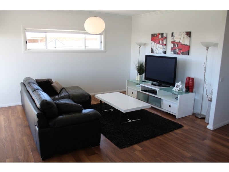 38 Cheviot Drive, Bathurst NSW 2795