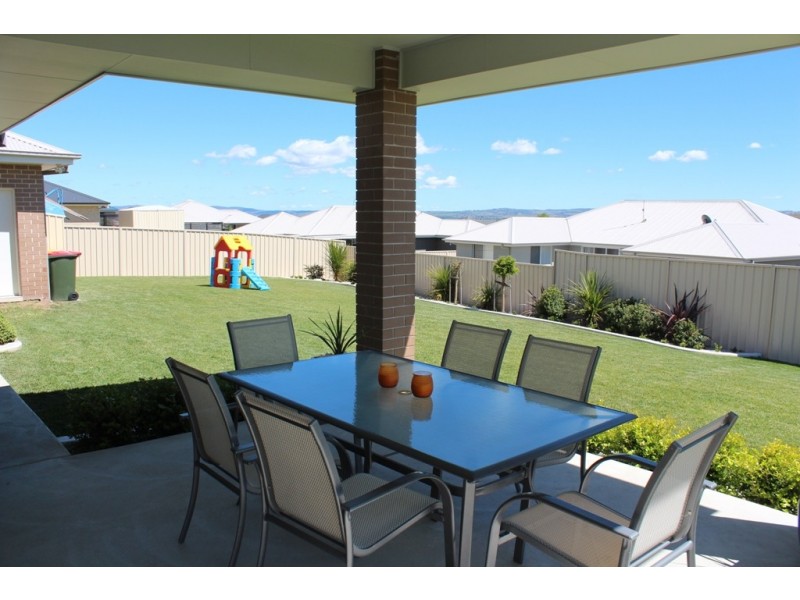 38 Cheviot Drive, Bathurst NSW 2795