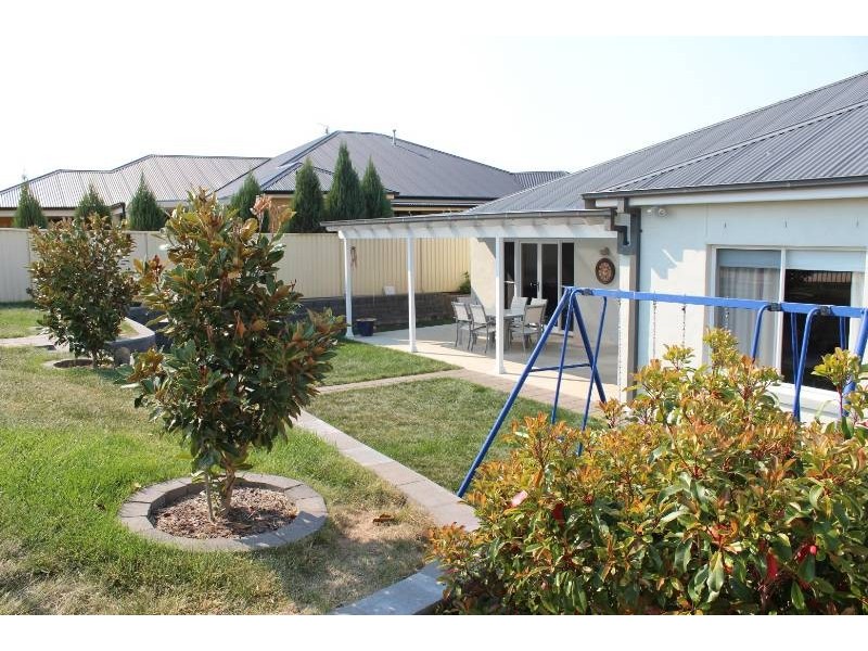 22 Carlyle Avenue, Bathurst NSW 2795