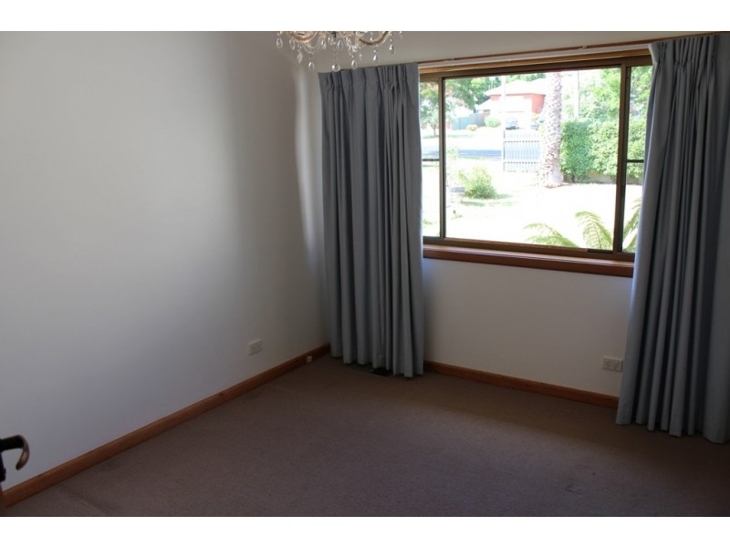 349 Durham Street, Bathurst NSW 2795
