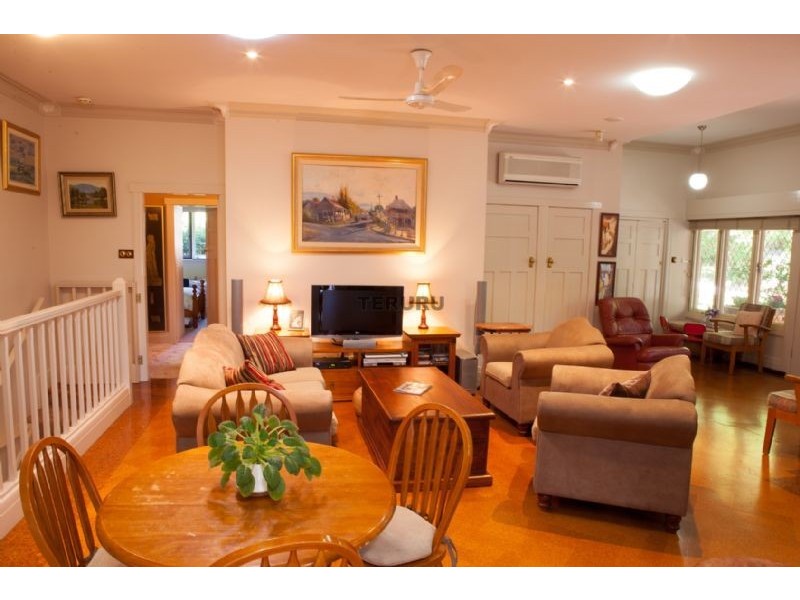 383 Russell Street, Bathurst NSW 2795