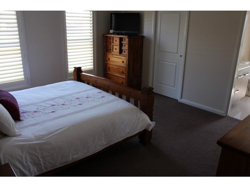 65 Darwin Drive, Bathurst NSW 2795