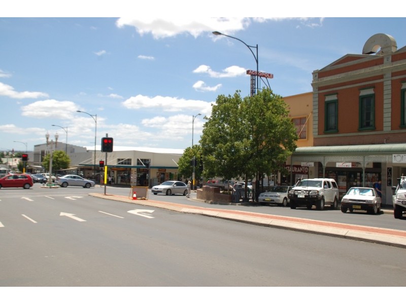 70 William Street, Bathurst NSW 2795