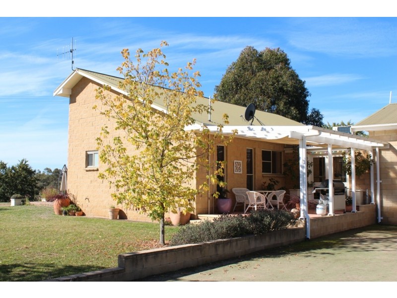 19 Lagoon Street, Perthville NSW 2795