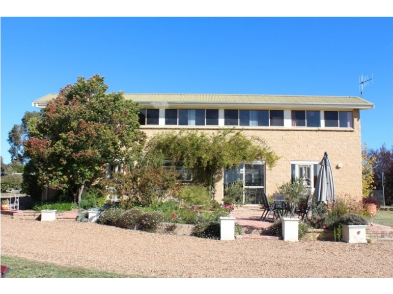 19 Lagoon Street, Perthville NSW 2795