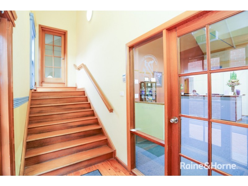 195 Russell Street, Bathurst NSW 2795