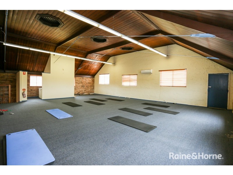 195 Russell Street, Bathurst NSW 2795