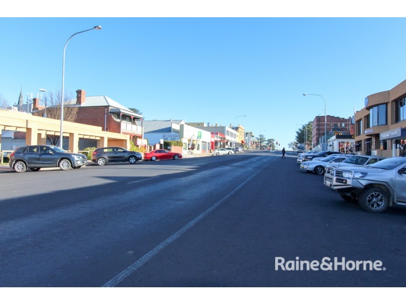 195 Russell Street, Bathurst NSW 2795