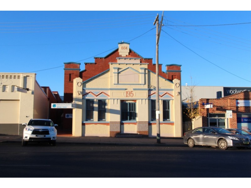 195 Russell Street, Bathurst NSW 2795