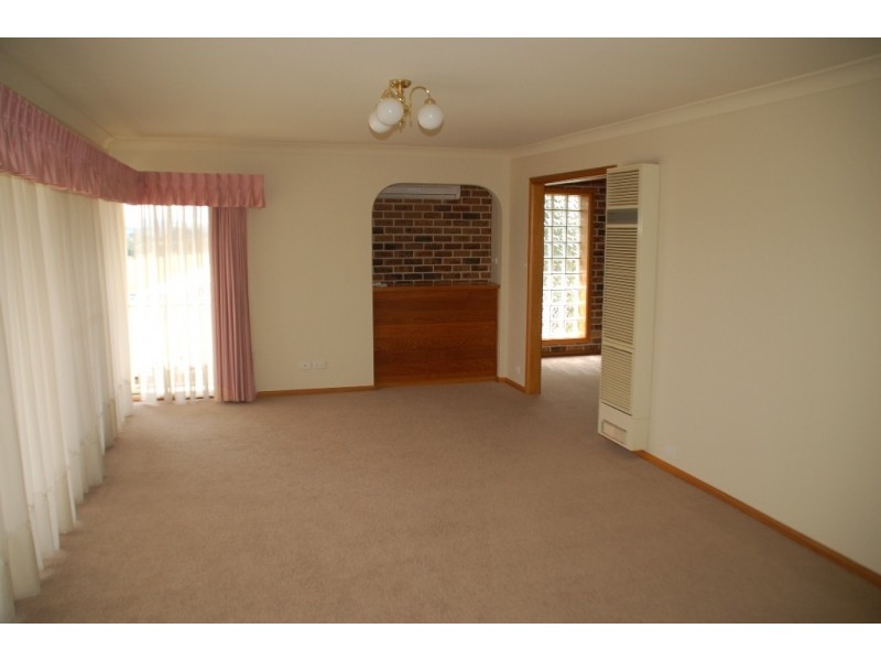 91 Lorimer Street, Bathurst NSW 2795