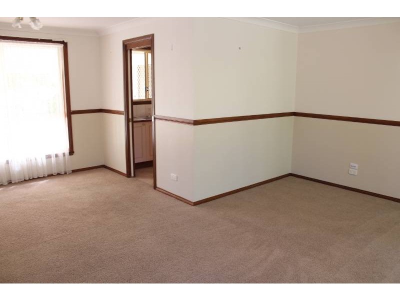 49 Abercrombie Drive, Bathurst NSW 2795