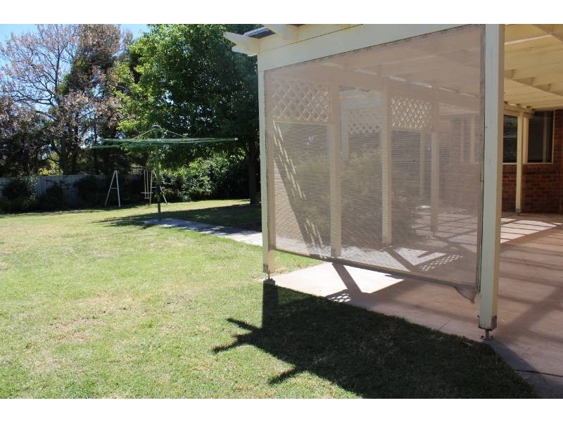 49 Abercrombie Drive, Bathurst NSW 2795