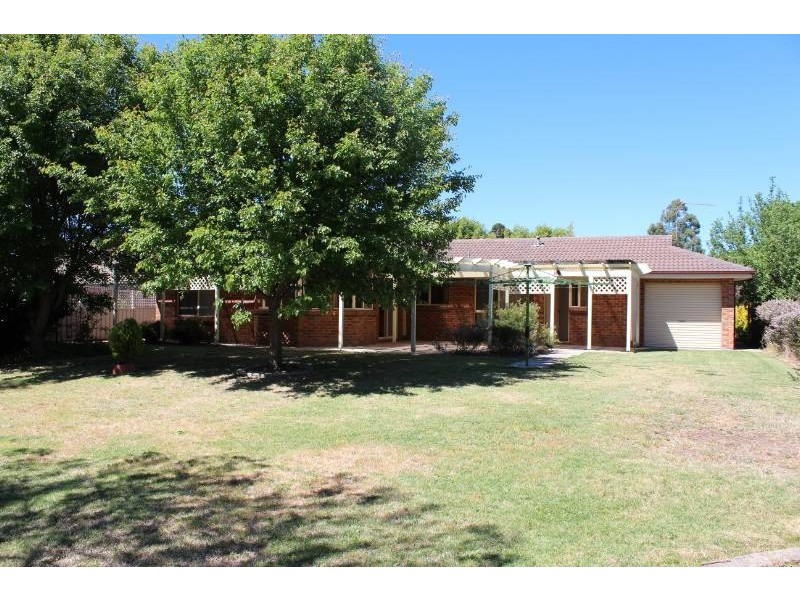 49 Abercrombie Drive, Bathurst NSW 2795