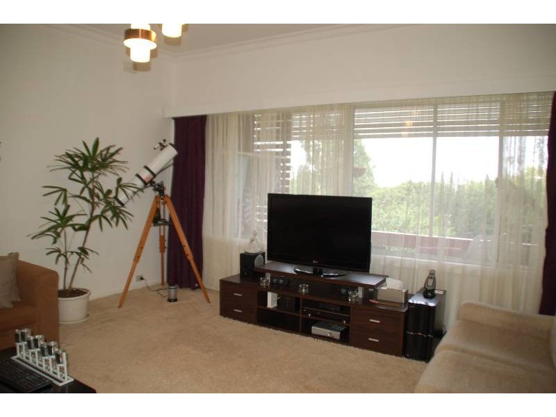 27 White Street, Bathurst NSW 2795