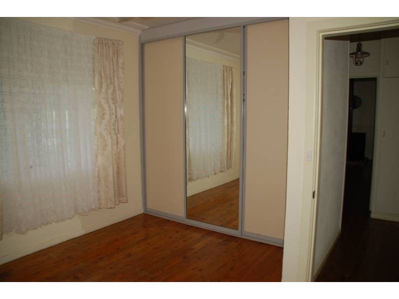 20 Vine Street, Bathurst NSW 2795