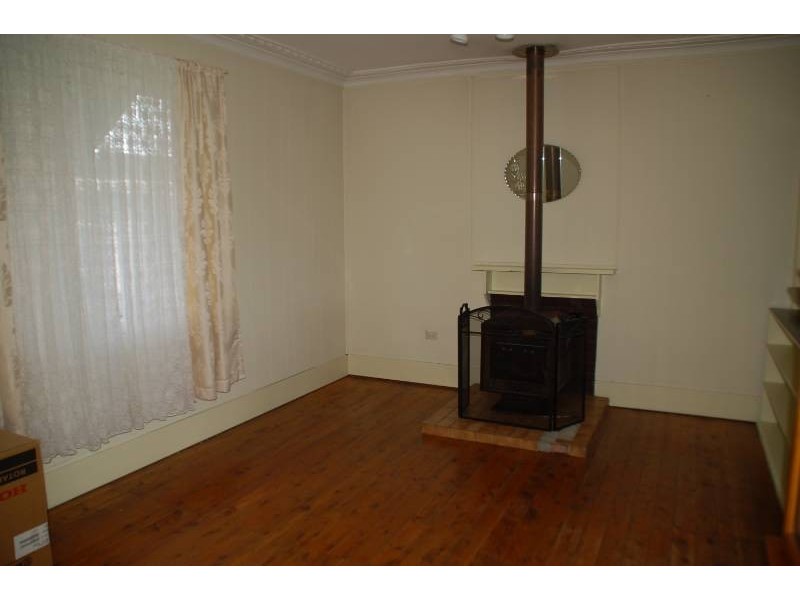 20 Vine Street, Bathurst NSW 2795