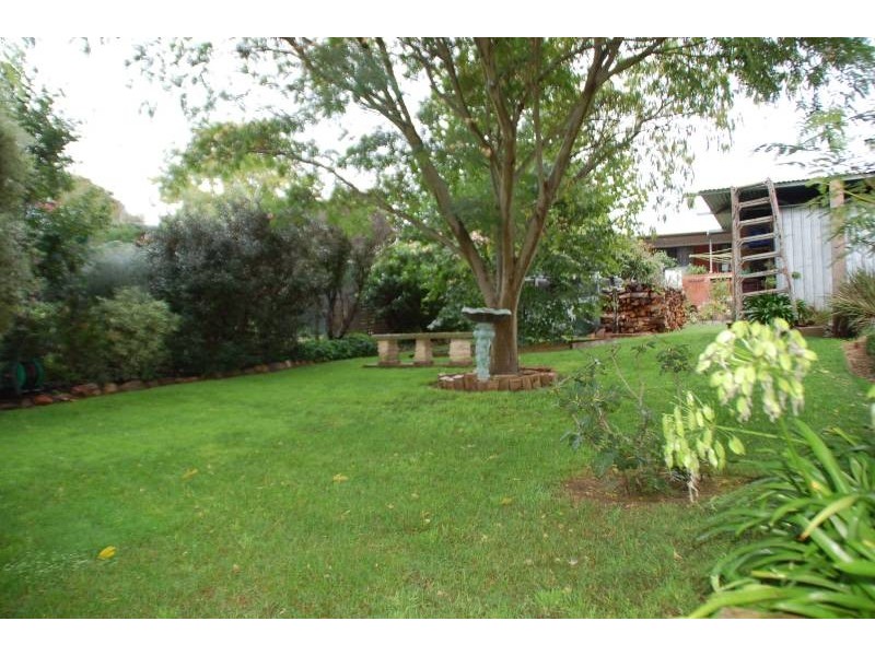 20 Vine Street, Bathurst NSW 2795