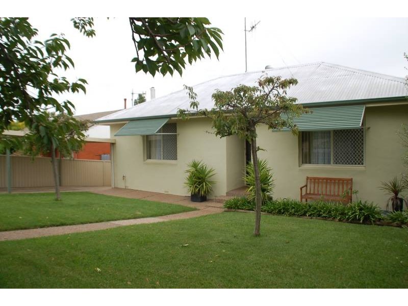 20 Vine Street, Bathurst NSW 2795