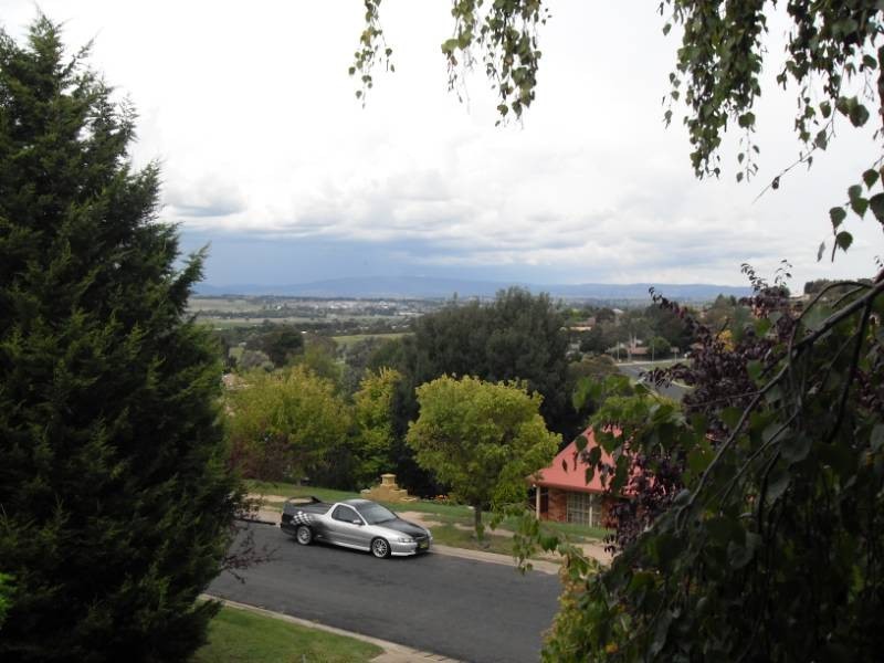 7 Cousins Place, Bathurst NSW 2795