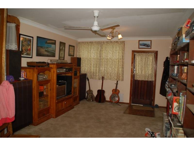 9 Vale Road, Bathurst NSW 2795