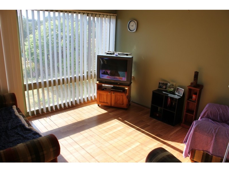 4 Middlemiss Place, Bathurst NSW 2795