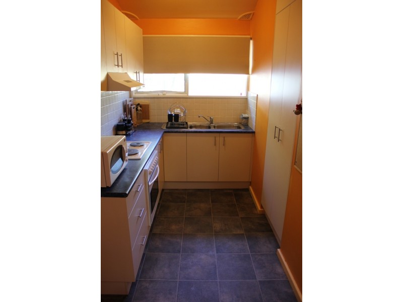 4 Middlemiss Place, Bathurst NSW 2795