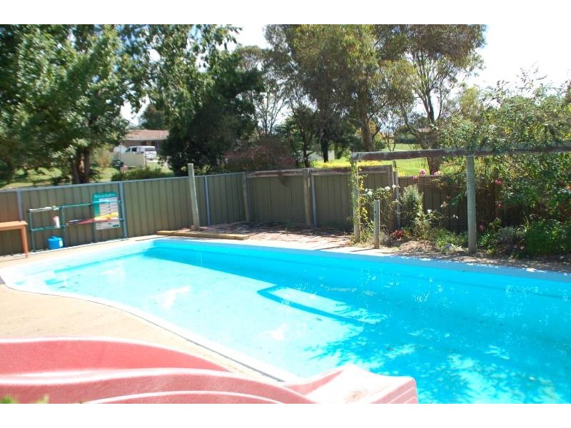 14 Scotford Place, Bathurst NSW 2795