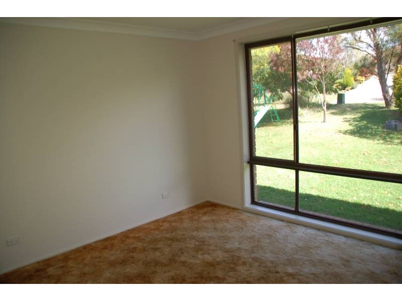 14 Scotford Place, Bathurst NSW 2795