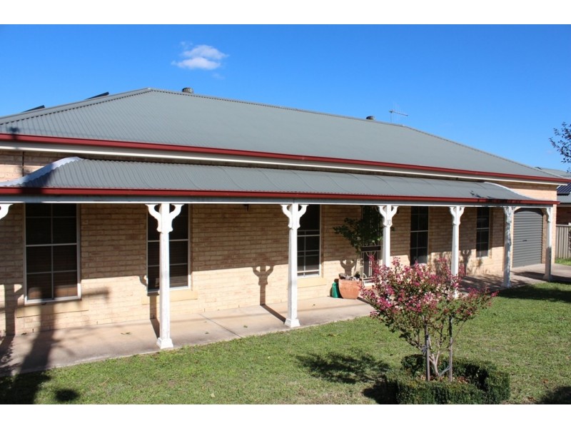 10 Hamilton Street, Bathurst NSW 2795