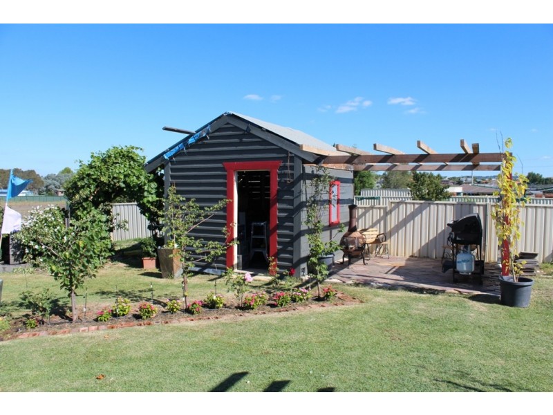 10 Hamilton Street, Bathurst NSW 2795