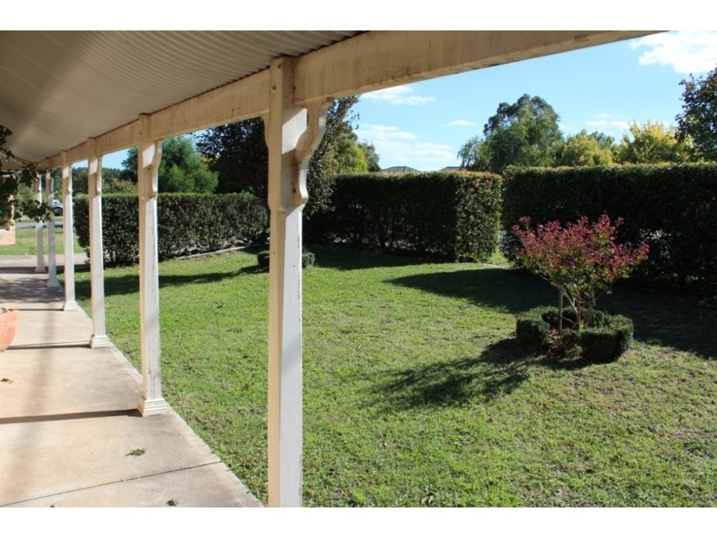 10 Hamilton Street, Bathurst NSW 2795