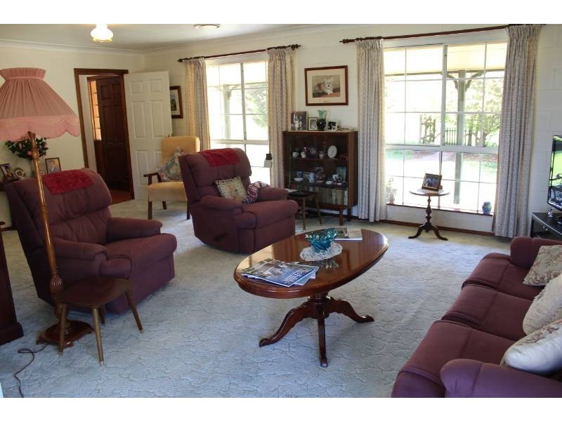 94 Stewart Street, Bathurst NSW 2795