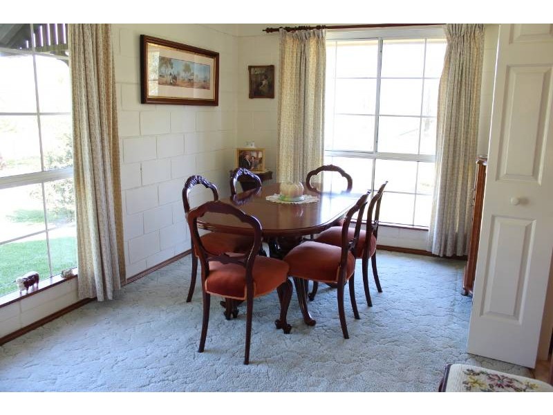 94 Stewart Street, Bathurst NSW 2795