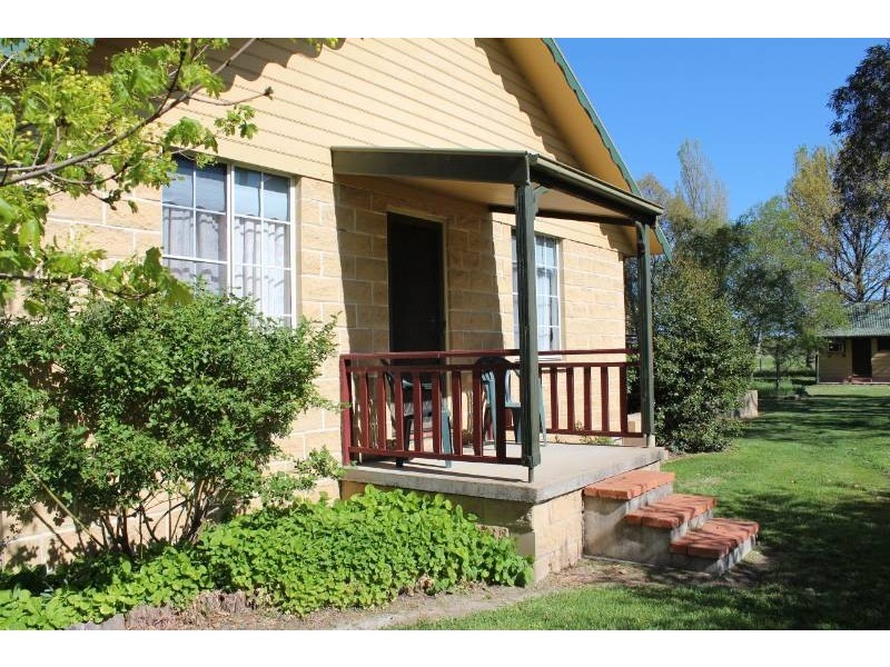 94 Stewart Street, Bathurst NSW 2795