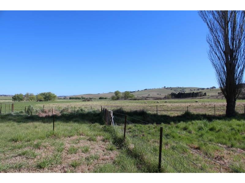 94 Stewart Street, Bathurst NSW 2795