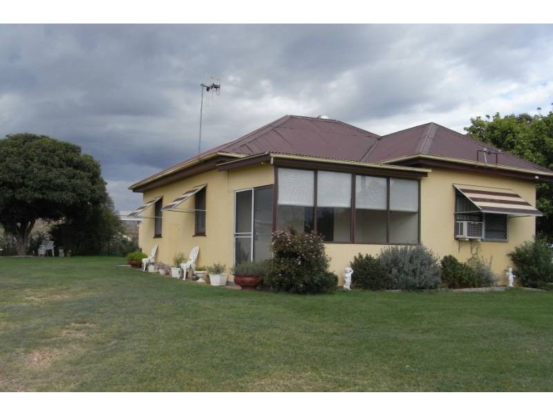 58 Lee Street, Bathurst NSW 2795