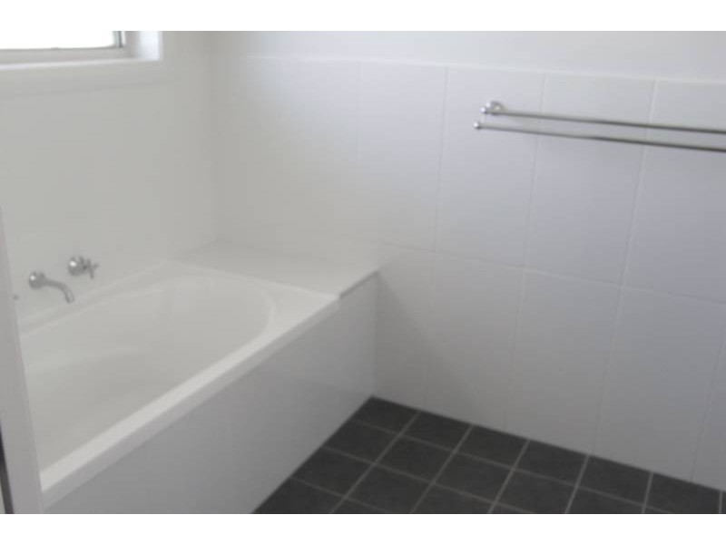 36 Westbourne Drive, Bathurst NSW 2795