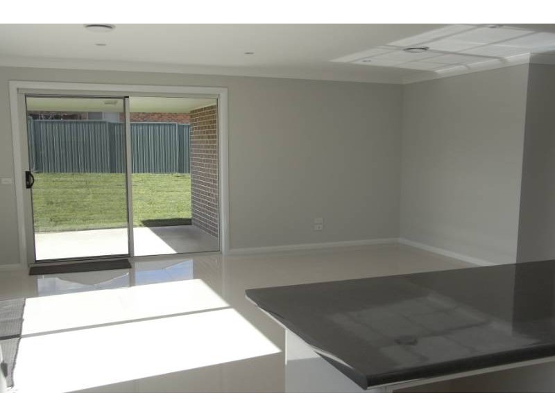 36 Westbourne Drive, Bathurst NSW 2795