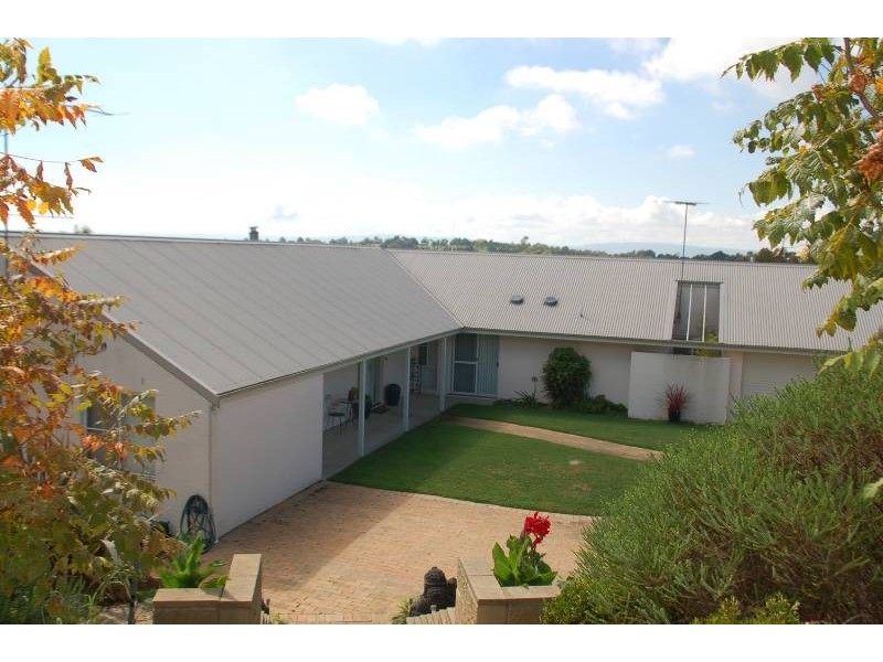 76 Windemere Road, Bathurst NSW 2795