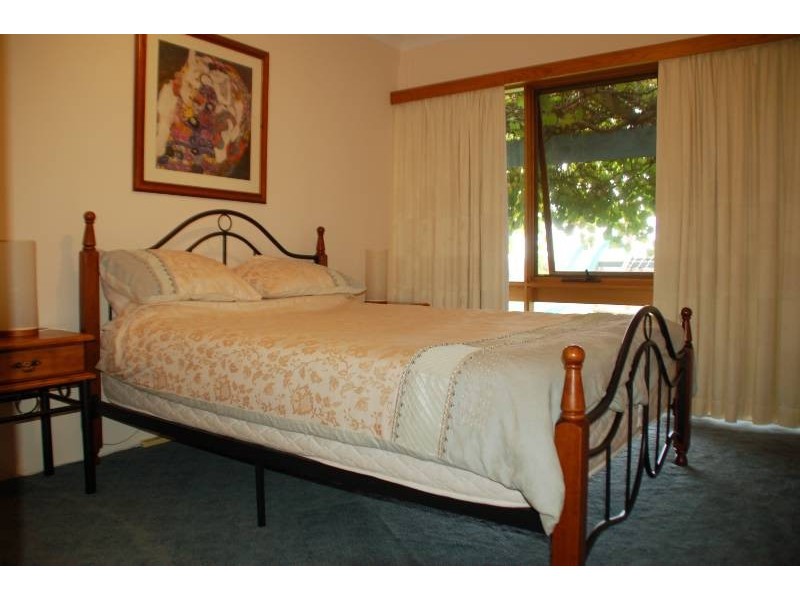 390 Laffing Waters Lane, Bathurst NSW 2795