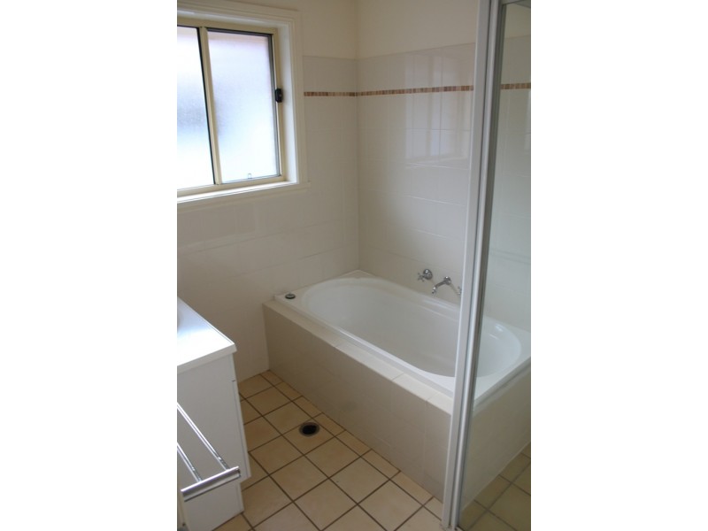 44A Kurumben Place, Bathurst NSW 2795