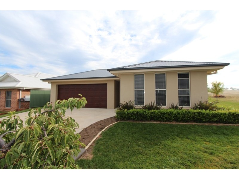 28 Marriott Avenue, Kelso NSW 2795