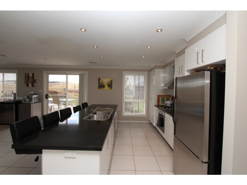 28 Marriott Avenue, Kelso NSW 2795
