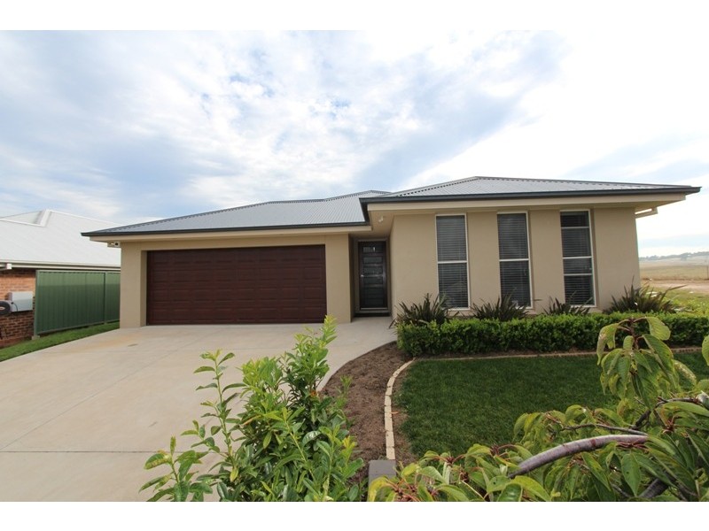 28 Marriott Avenue, Kelso NSW 2795