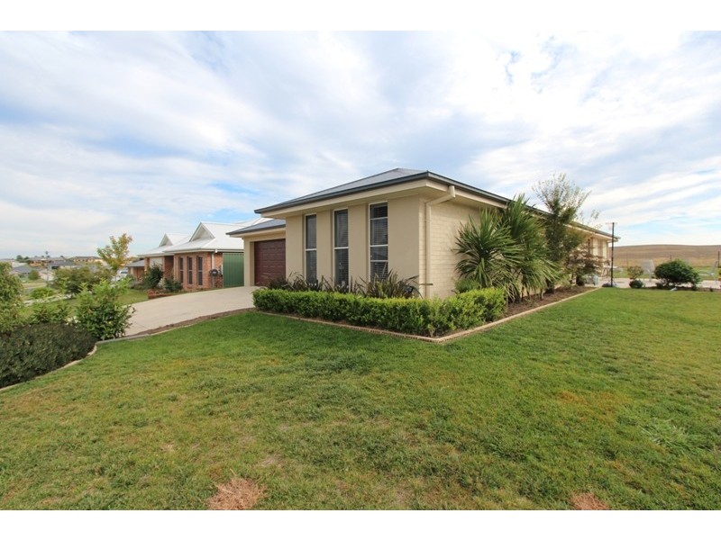 28 Marriott Avenue, Kelso NSW 2795