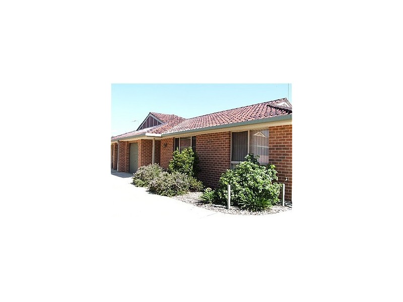 2/237 Lambert Street, Bathurst NSW 2795