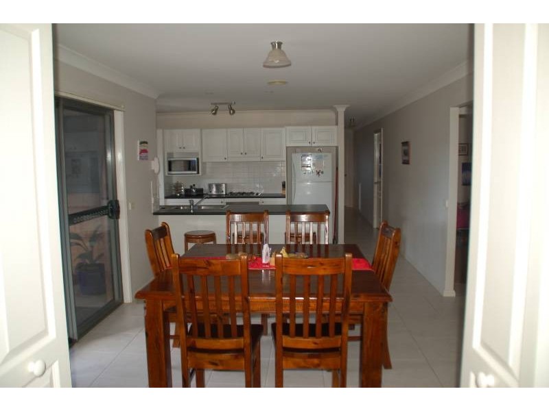 23 Federation Drive, Bathurst NSW 2795